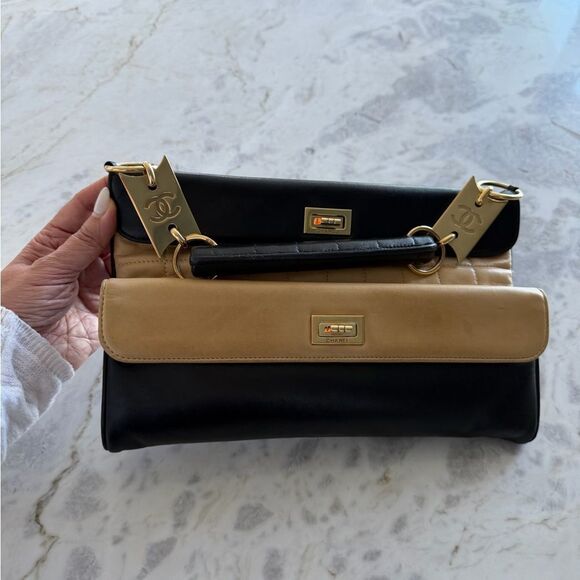 RARE ! CHANEL Black and Beige Double Flap Y2K Chocolate Bar Clutch - Picture 10 of 17